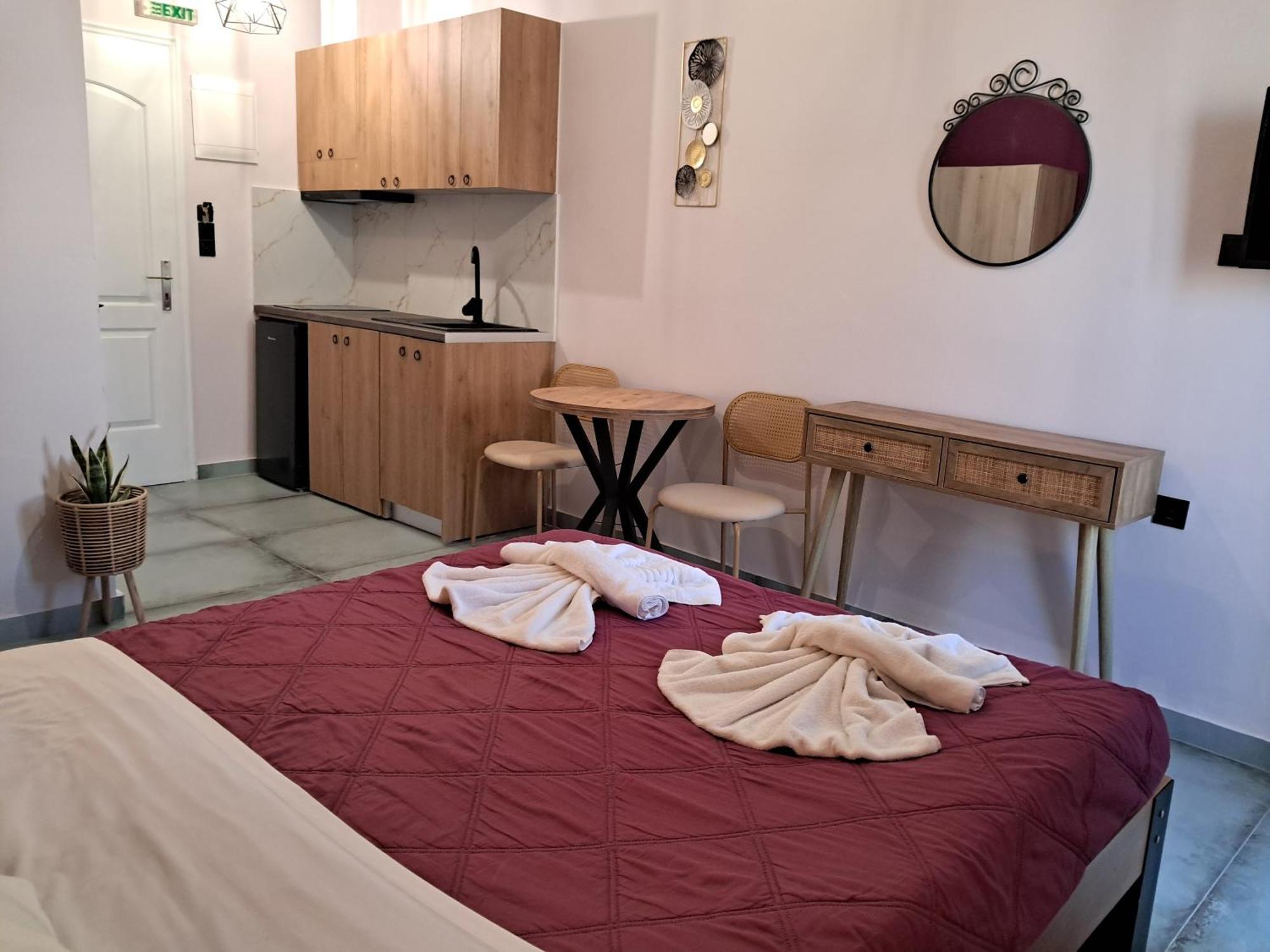 Poppy Beloni Aparthotel Chania  ภายนอก รูปภาพ