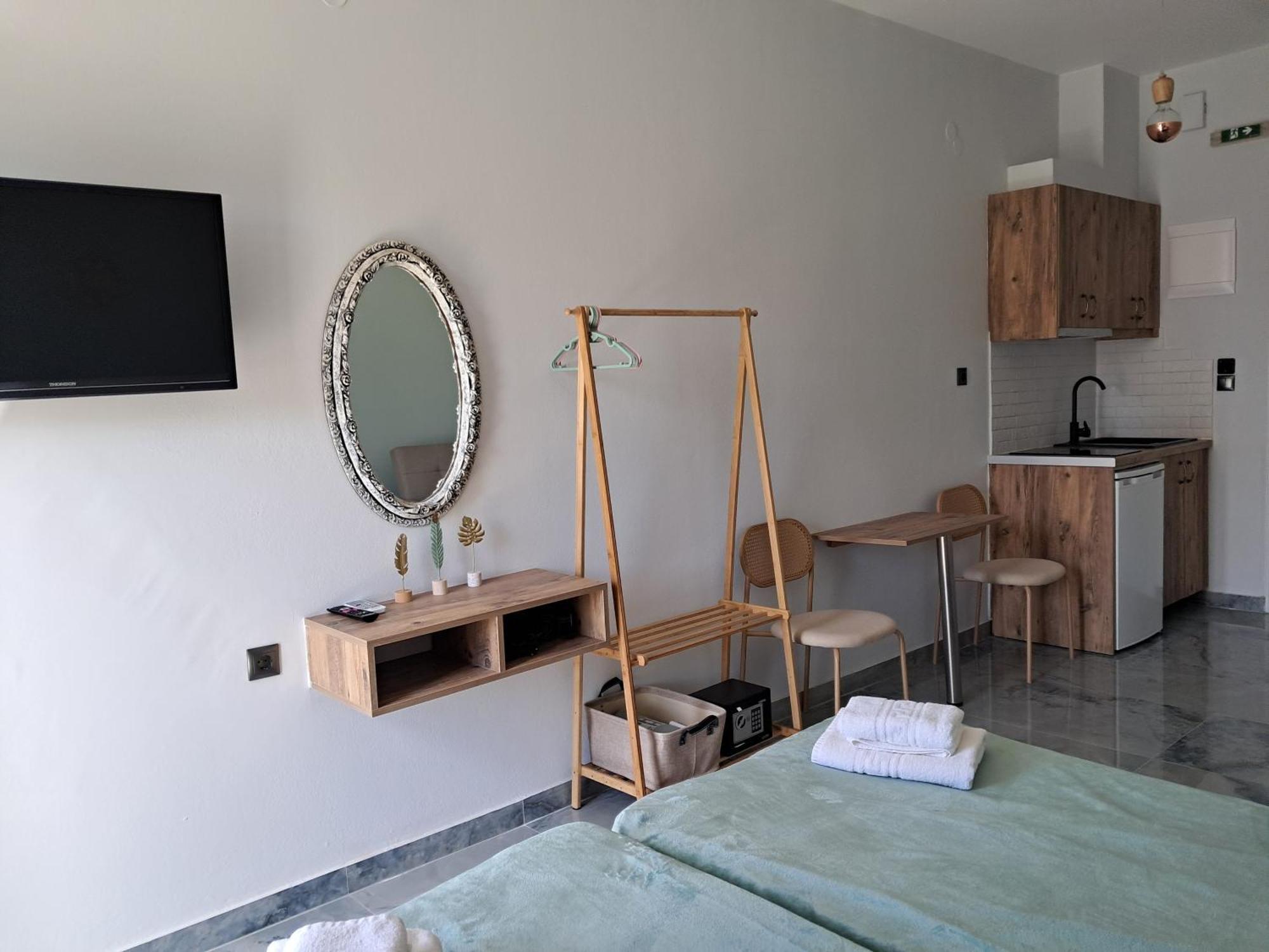 Poppy Beloni Aparthotel Chania  ภายนอก รูปภาพ